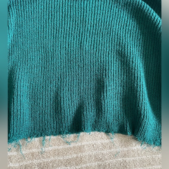 L’Academie Lucia cropped sweater - Picture 3 of 6